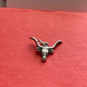 Retired James Avery Longhorn Charm